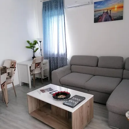 Apartment Apolonium *